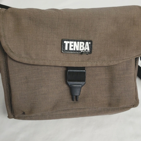 TENBA 1 Camera Bag 7h x 9w x 4d Tan Canvas USA made - Picture 3 of 12